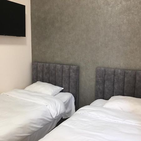 Rp Hotel  Jerevan Buitenkant foto