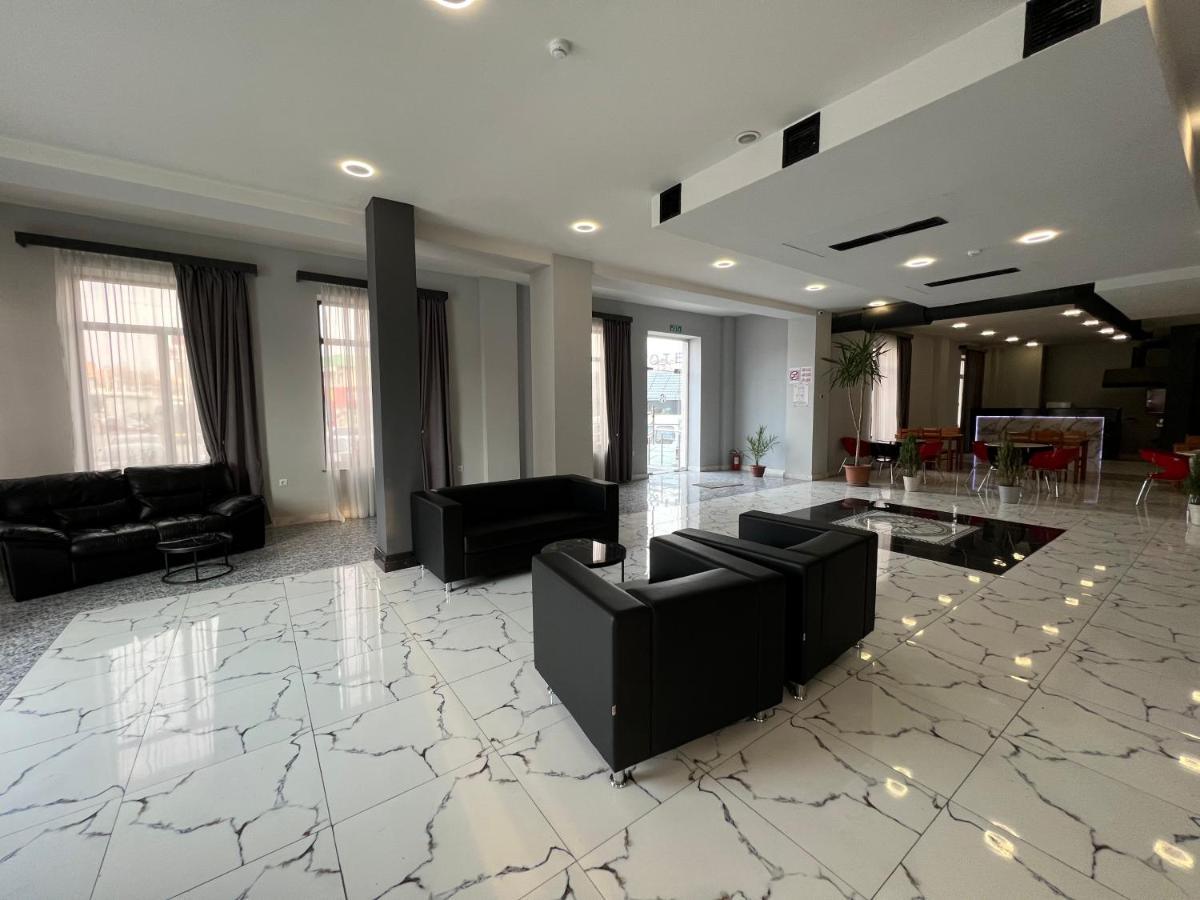 Rp Hotel  Jerevan Buitenkant foto