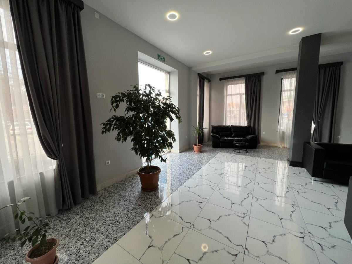 Rp Hotel  Jerevan Buitenkant foto