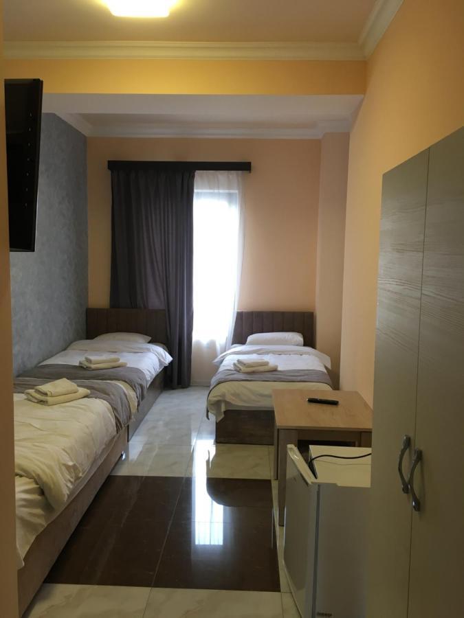 Rp Hotel  Jerevan Buitenkant foto
