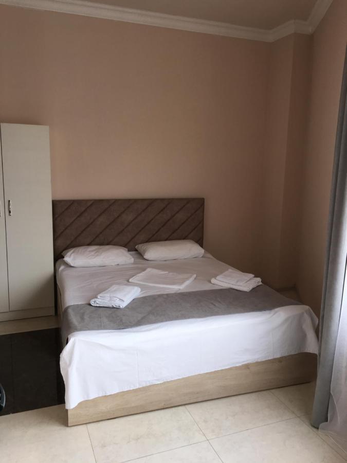 Rp Hotel  Jerevan Buitenkant foto