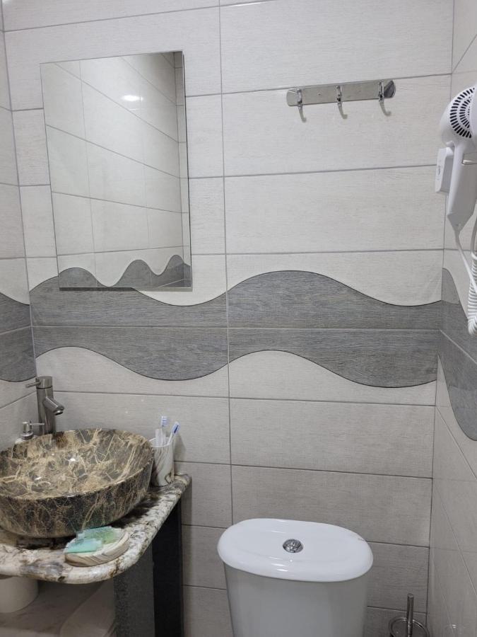 Rp Hotel  Jerevan Buitenkant foto